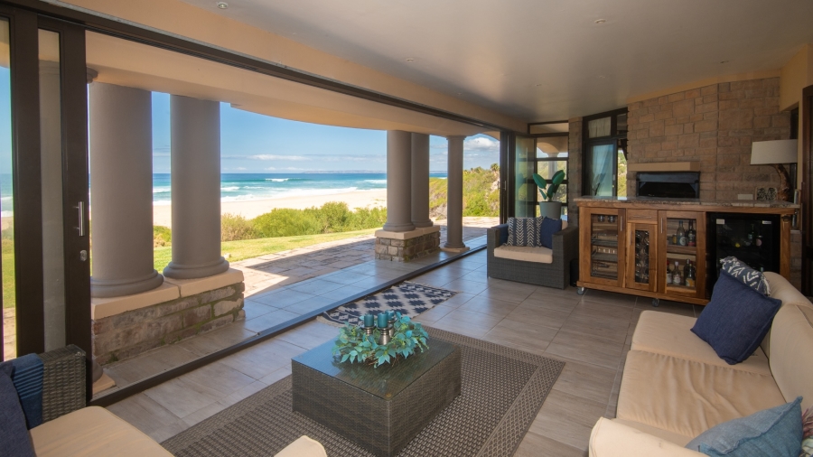 7 Bedroom Property for Sale in Outeniqua Strand Western Cape